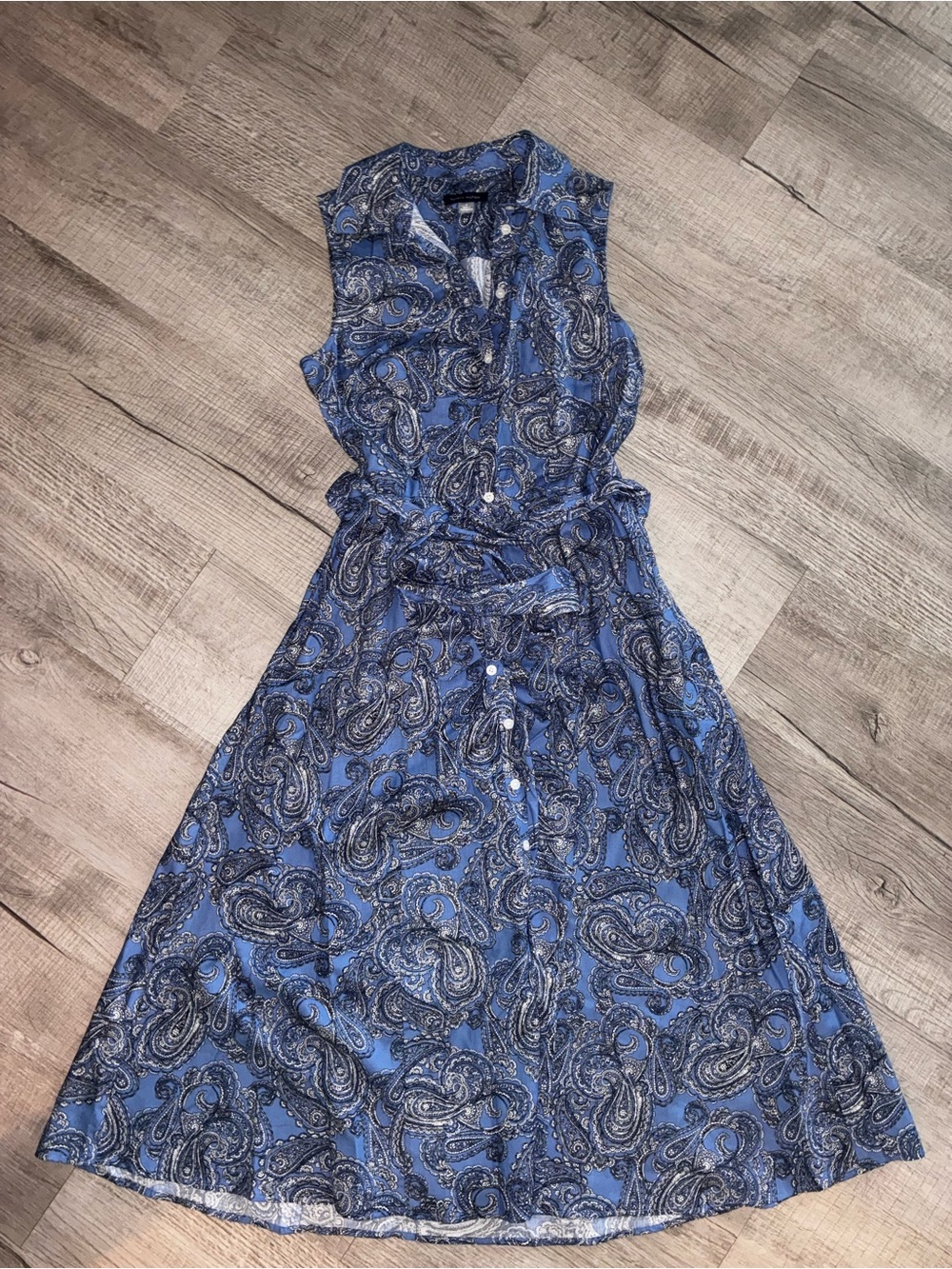 Tommy Hilfigure Sleeveless Blue Paisley Shirt Dress with Tie Waist MOP buttons 4